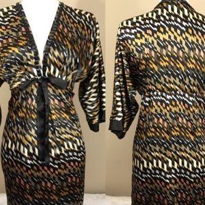 NEW SHIMMERING BEAUTIFUL BCBGMAXAZRIA SATIN DRESS.